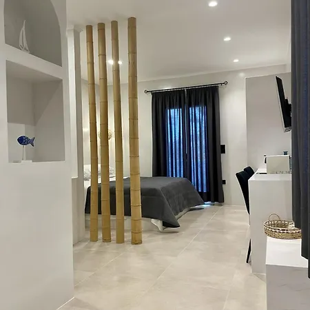 Country House Apartments *