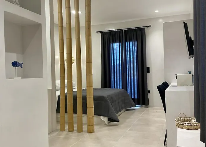 Country House Apartments *